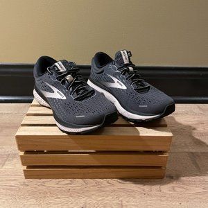 Brooks Ghost 13 Running Shoe - Women's Size 7
